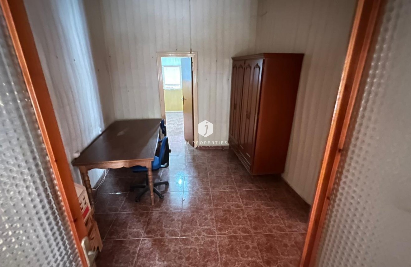 Segunda mano - Apartamento / piso -
Torrevieja