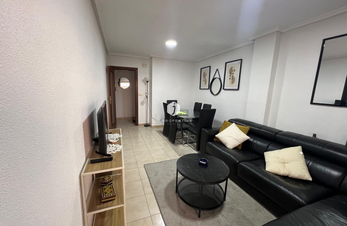 D'occasion - Appartement -
Torrevieja - Playa del Cura