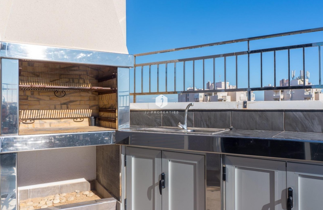 Tweedehands - Appartement / flat -
Torrevieja - Estacion de autobuses