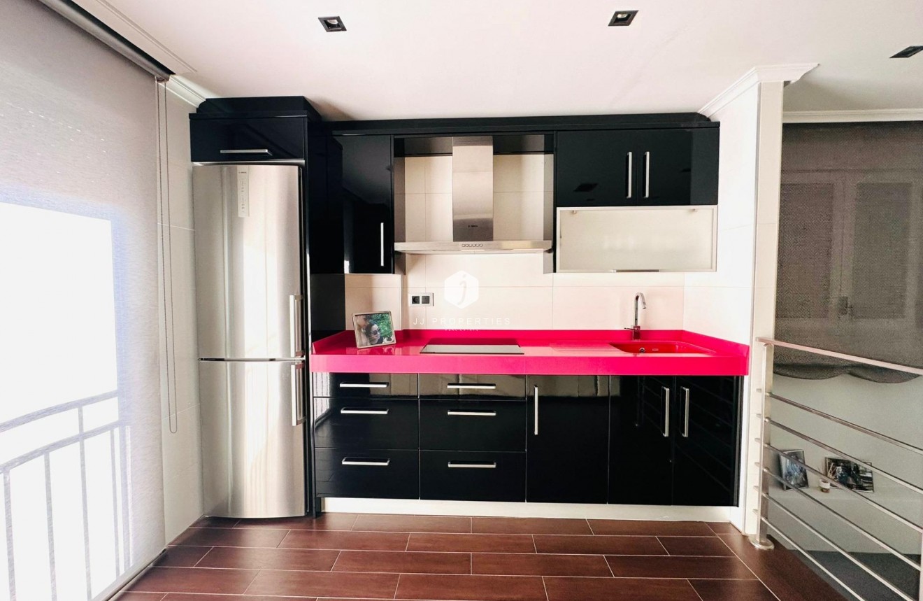 Tweedehands - Appartement / flat -
Torrevieja - Estacion de autobuses