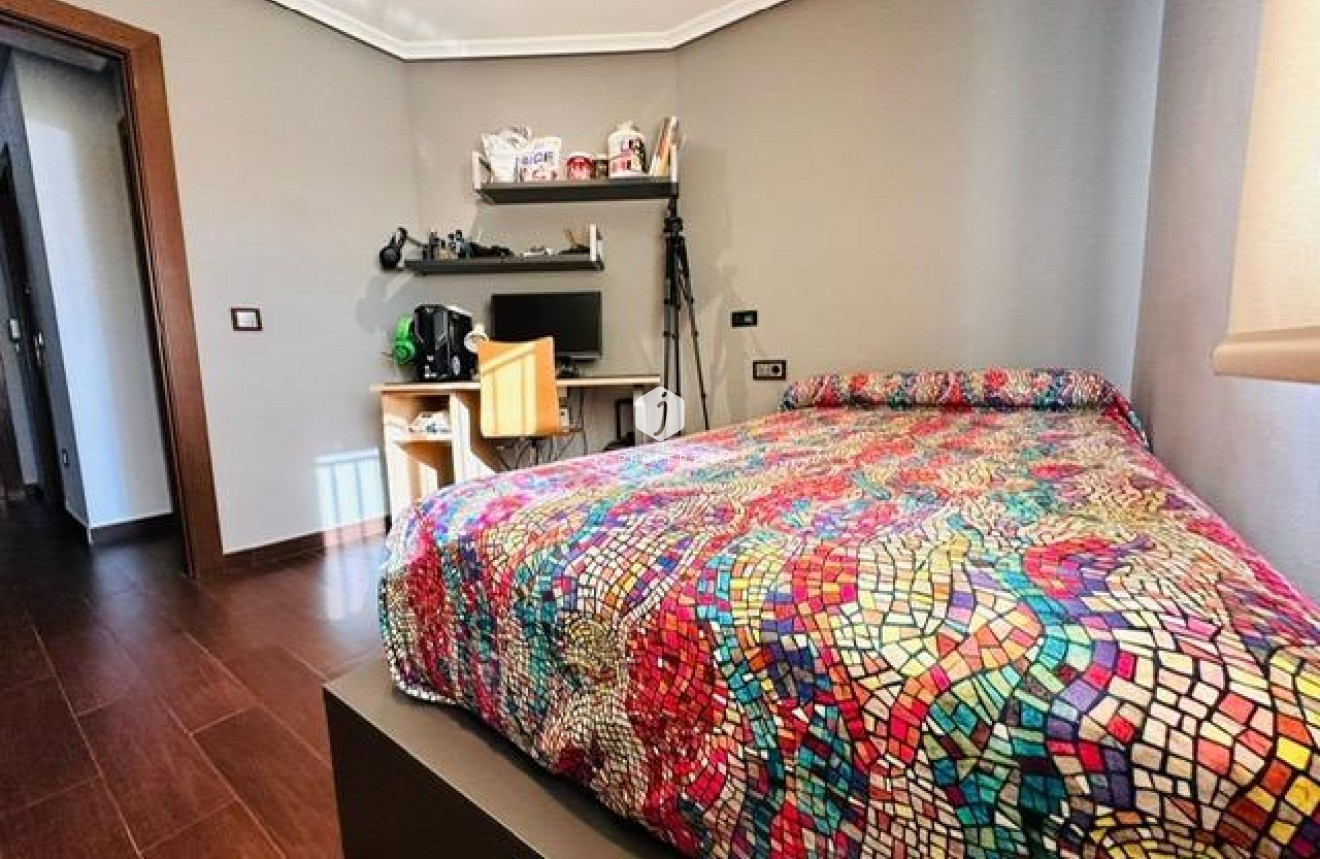 Tweedehands - Appartement / flat -
Torrevieja - Estacion de autobuses
