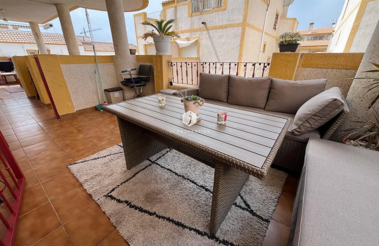 Z drugiej ręki - Daszek -
Torrevieja - La Florida