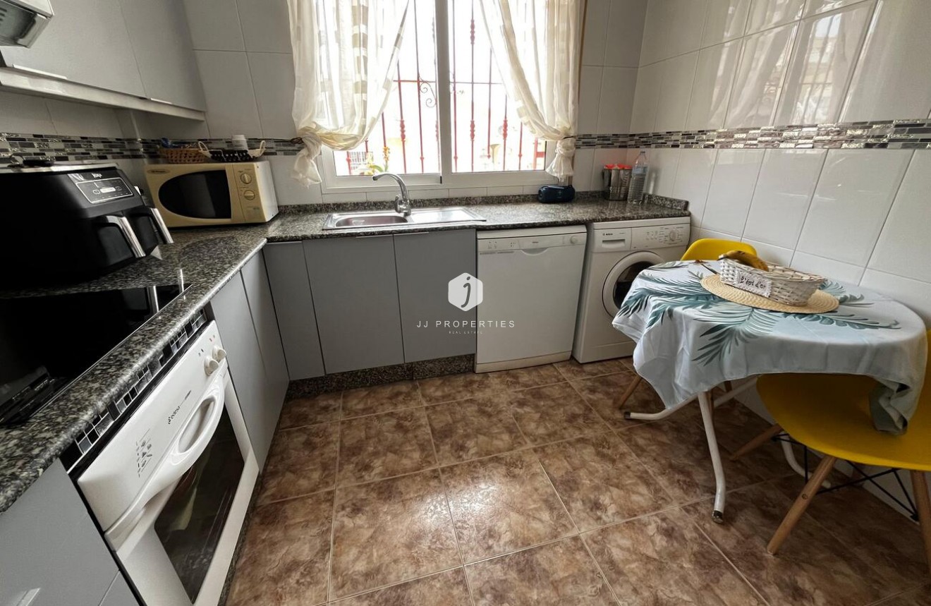 Z drugiej ręki - Daszek -
Torrevieja - La Florida