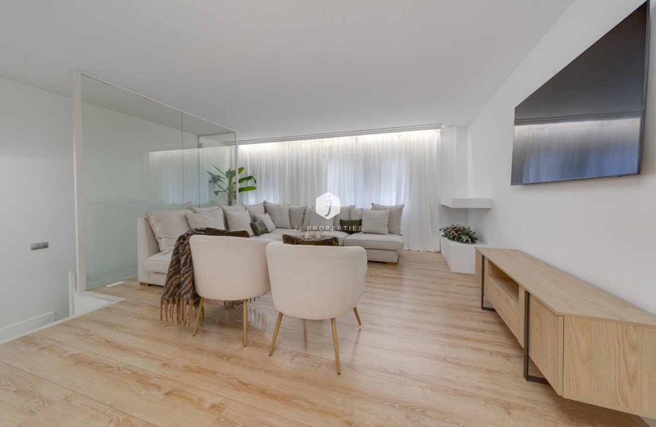 D'occasion - Appartement -
Torrevieja - Playa del Cura