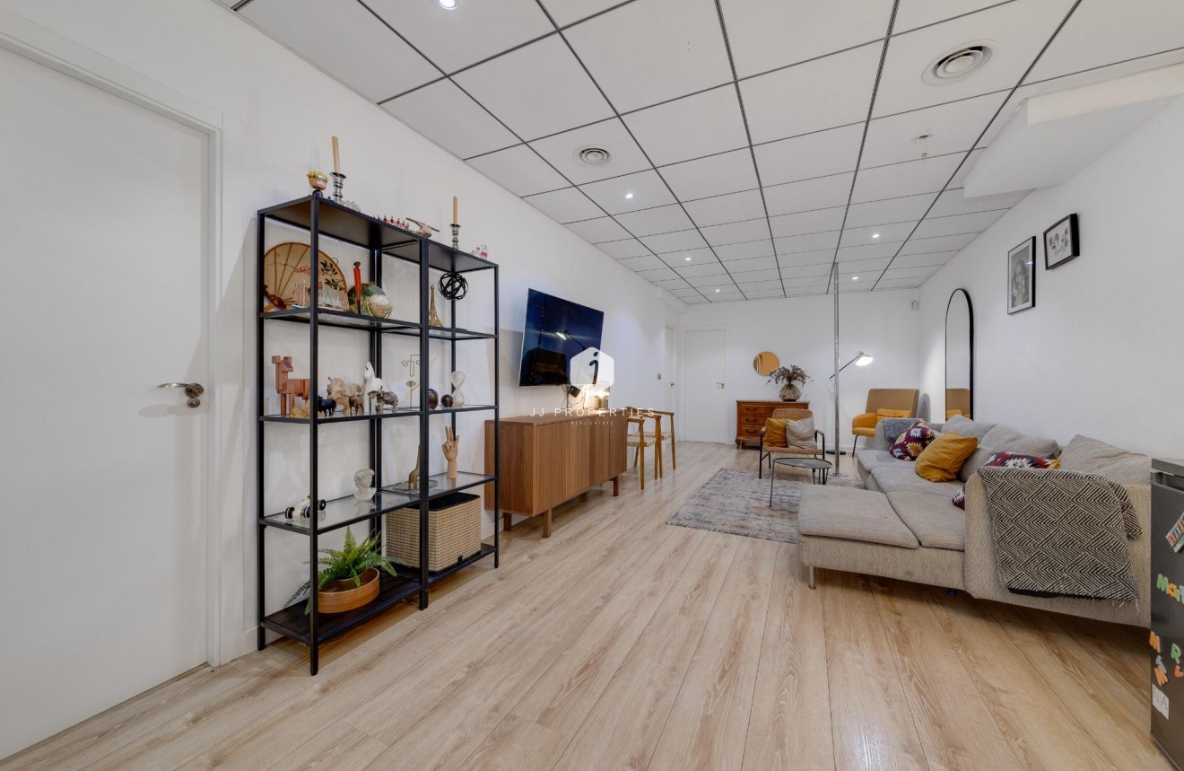 D'occasion - Appartement -
Torrevieja - Playa del Cura