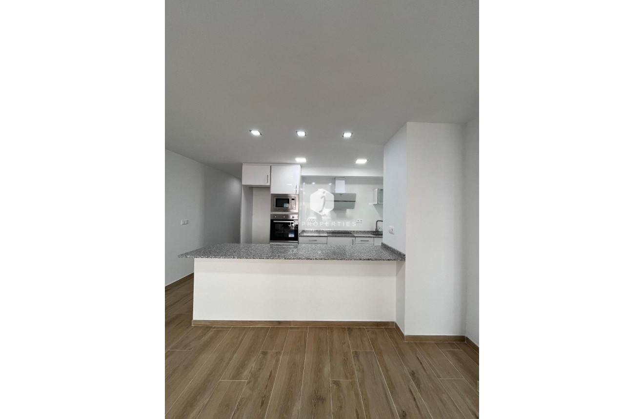 Resale - Apartment / flat -
Torrevieja - La Mata