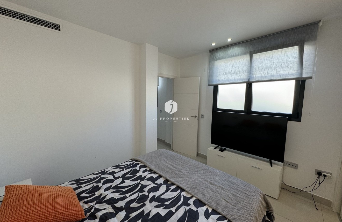 D'occasion - Appartement -
Torrevieja - Costa Blanca