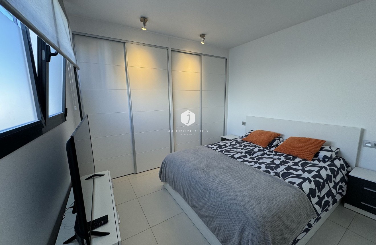 D'occasion - Appartement -
Torrevieja - Costa Blanca