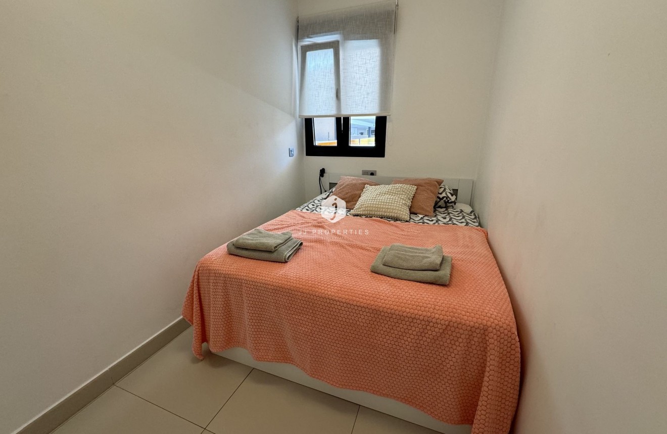 D'occasion - Appartement -
Torrevieja - Costa Blanca