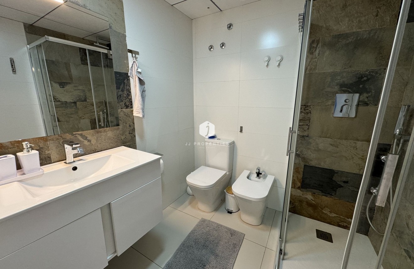 D'occasion - Appartement -
Torrevieja - Costa Blanca