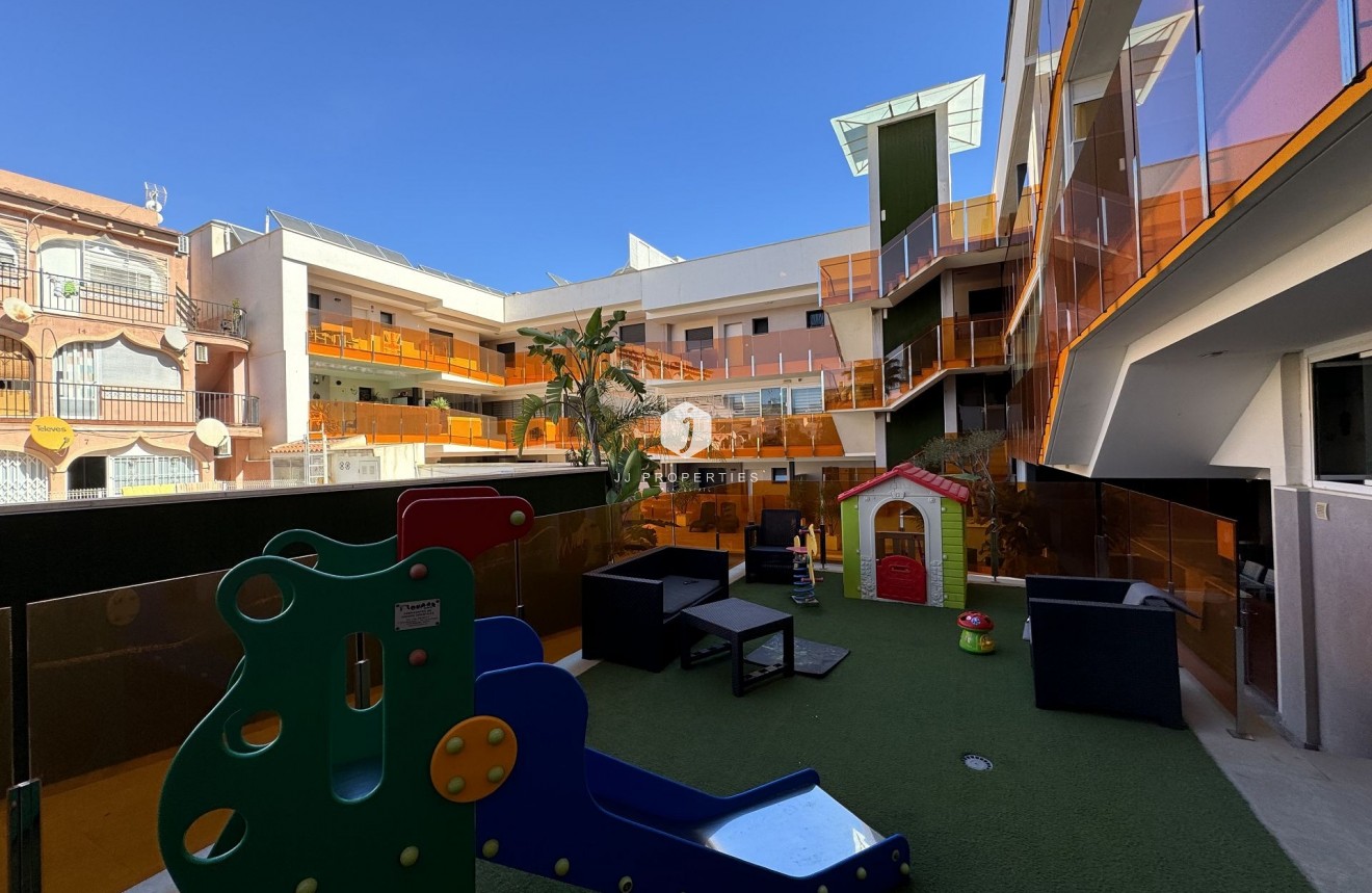 D'occasion - Appartement -
Torrevieja - Costa Blanca