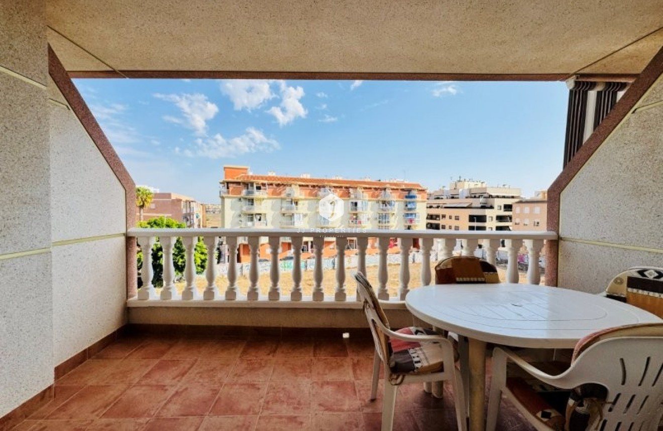 Resale - Apartment / flat -
La Mata - Costa Blanca