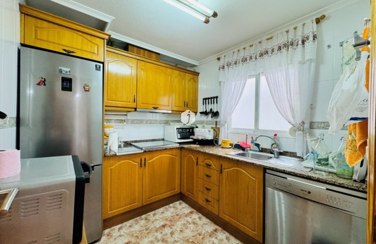 Resale - Apartment / flat -
La Mata - Costa Blanca