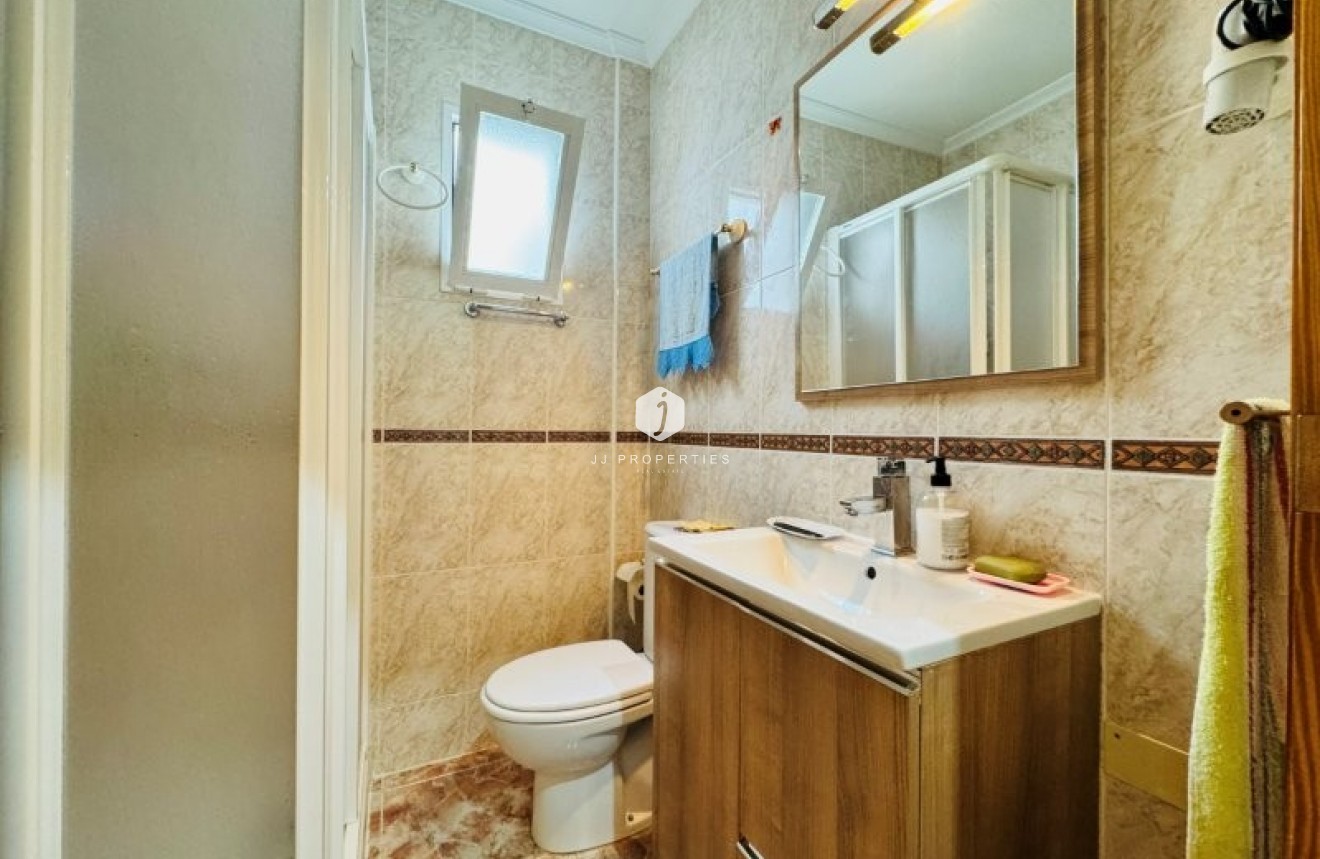 Resale - Apartment / flat -
La Mata - Costa Blanca