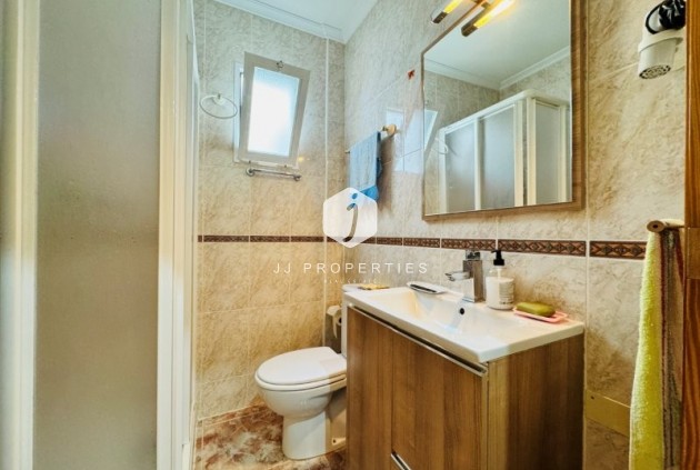 Resale - Apartment / flat -
La Mata - Costa Blanca