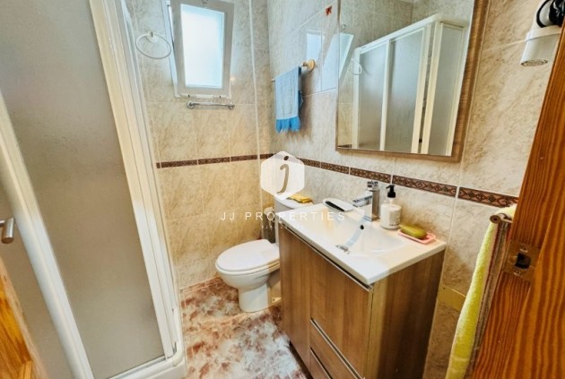 Resale - Apartment / flat -
La Mata - Costa Blanca