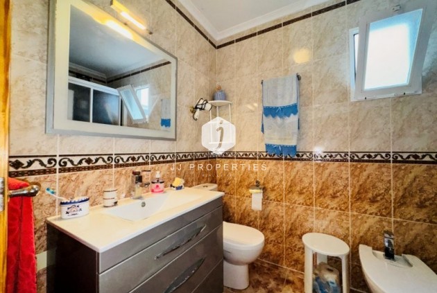 Resale - Apartment / flat -
La Mata - Costa Blanca