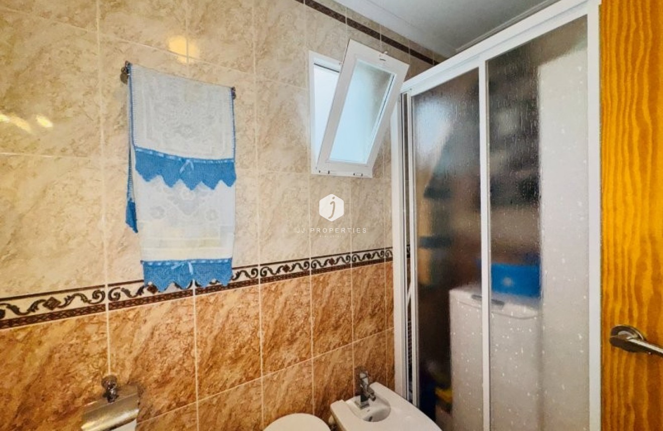 Resale - Apartment / flat -
La Mata - Costa Blanca
