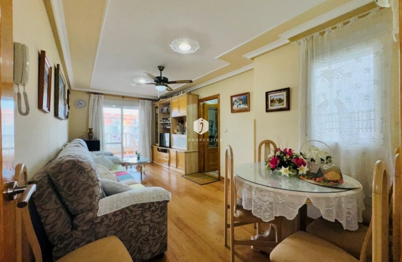 Resale - Apartment / flat -
La Mata - Costa Blanca