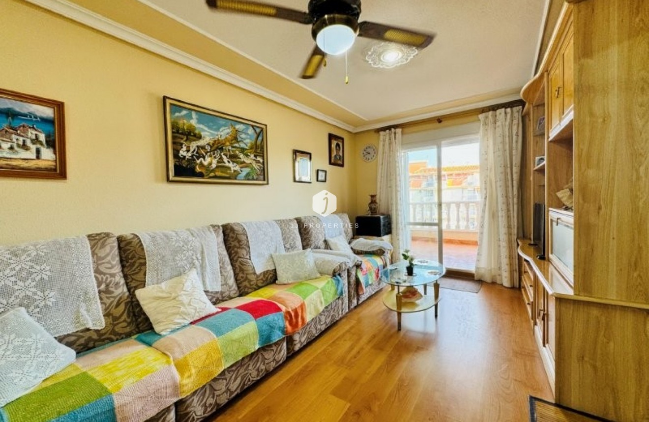 Resale - Apartment / flat -
La Mata - Costa Blanca