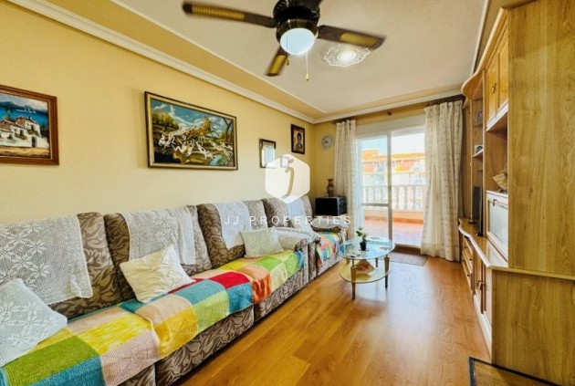 Resale - Apartment / flat -
La Mata - Costa Blanca