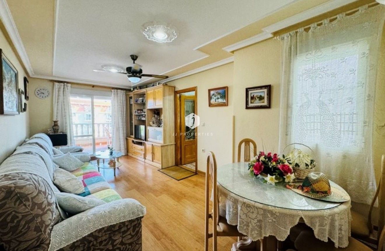 Resale - Apartment / flat -
La Mata - Costa Blanca