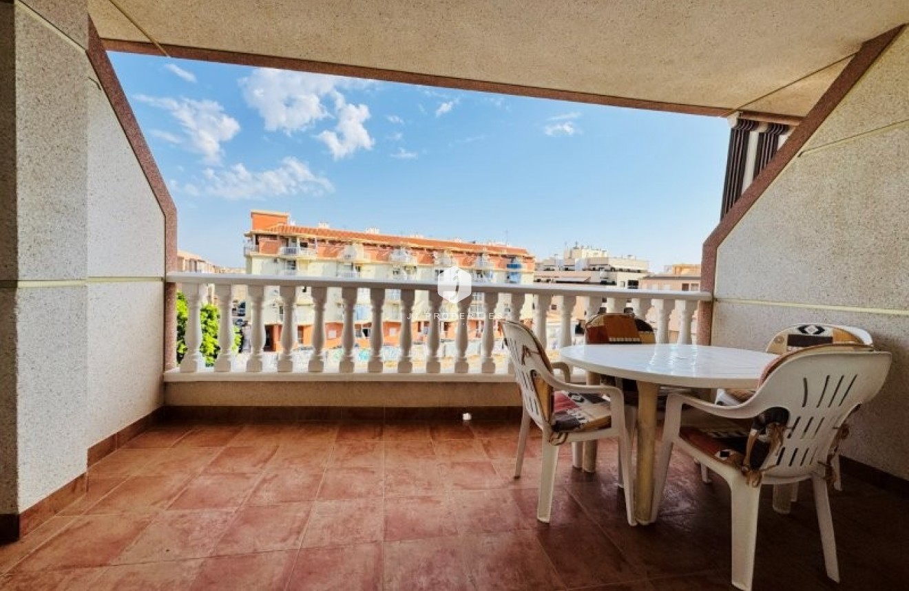 Resale - Apartment / flat -
La Mata - Costa Blanca