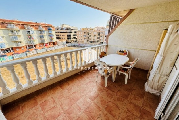 Resale - Apartment / flat -
La Mata - Costa Blanca
