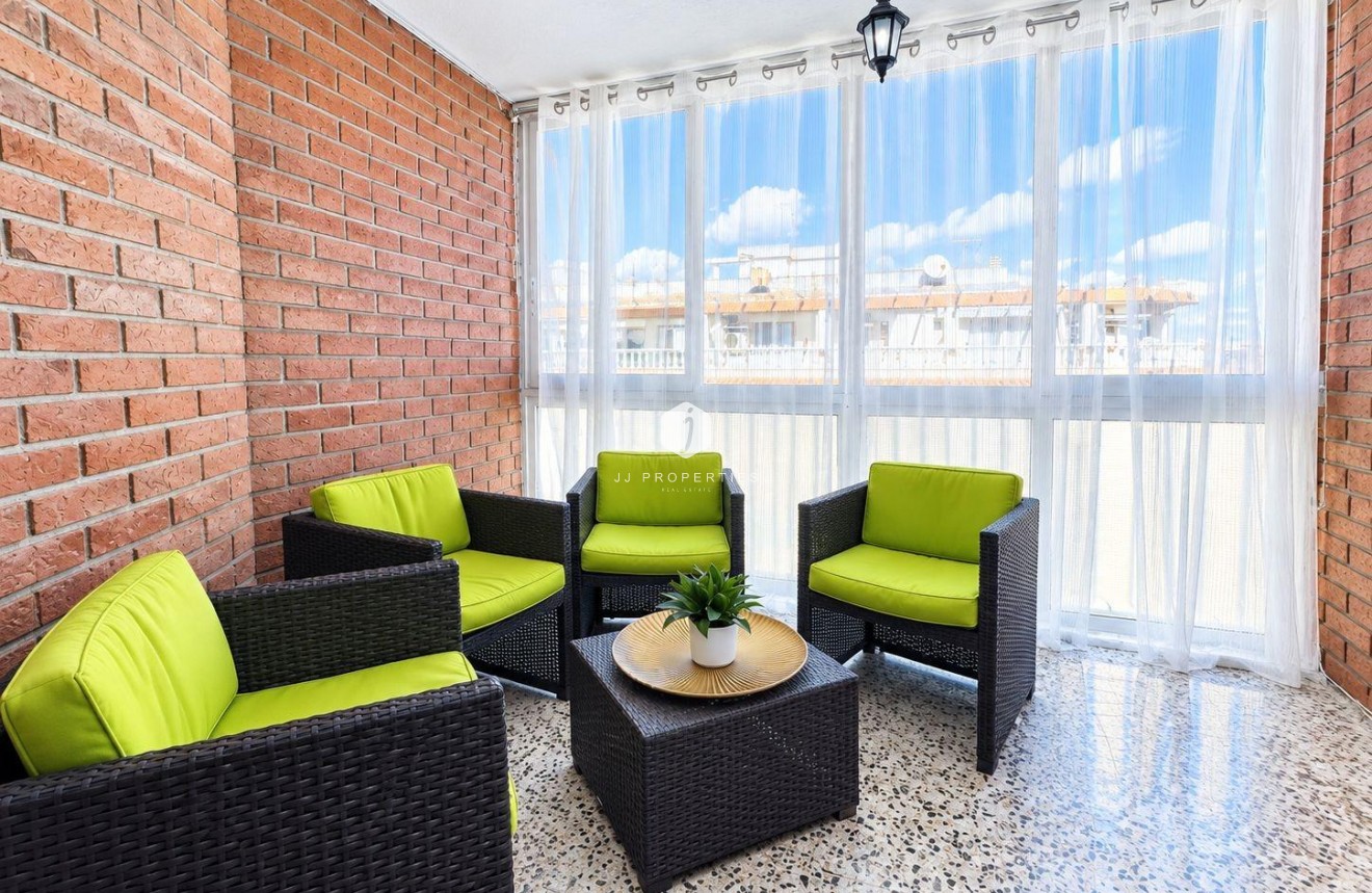 Tweedehands - Appartement / flat -
Torrevieja - Acequion