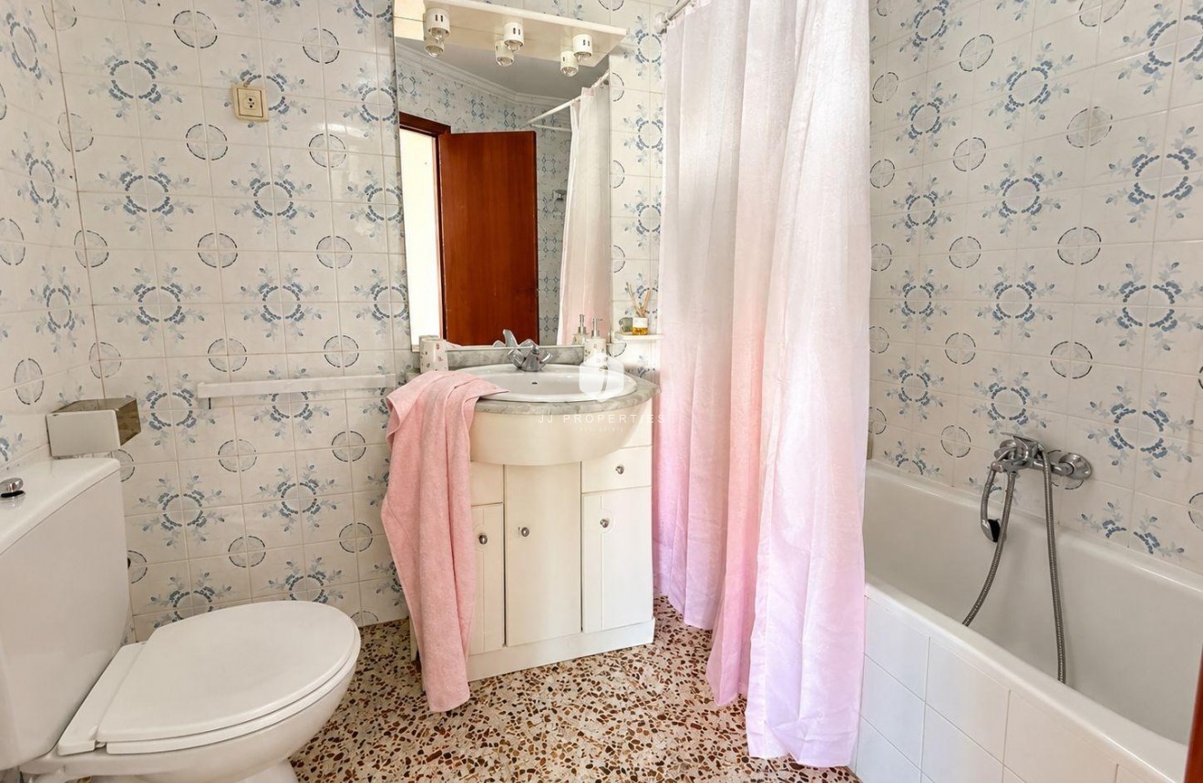 Tweedehands - Appartement / flat -
Torrevieja - Acequion