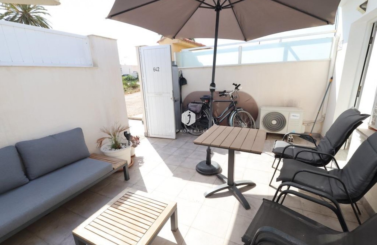 Tweedehands - Bungalow -
Torrevieja - Costa Blanca
