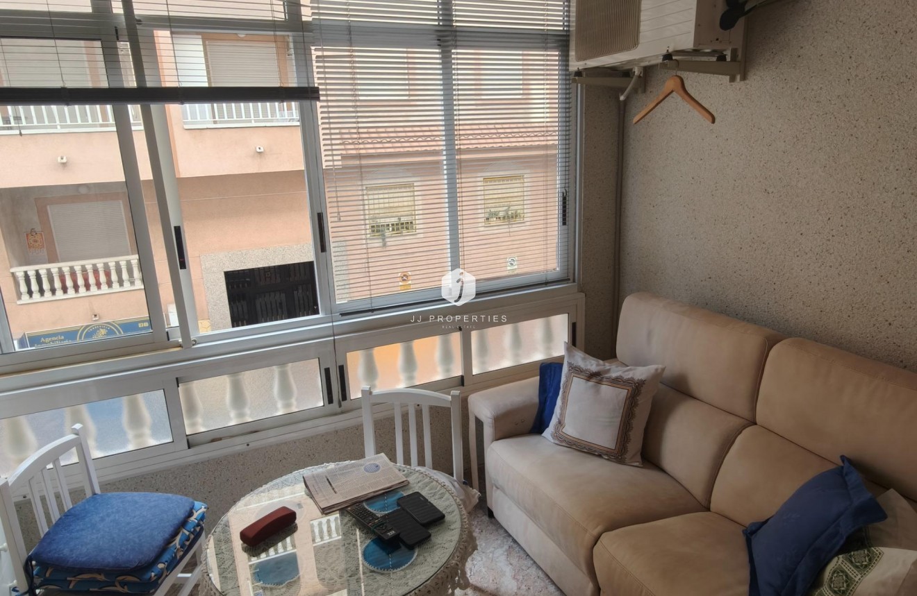 D'occasion - Appartement -
Torrevieja - Playa del Cura