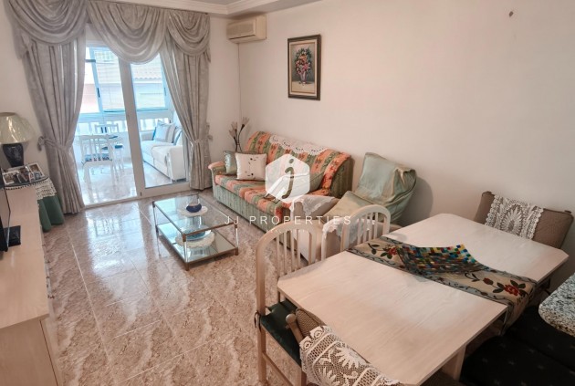 D'occasion - Appartement -
Torrevieja - Playa del Cura