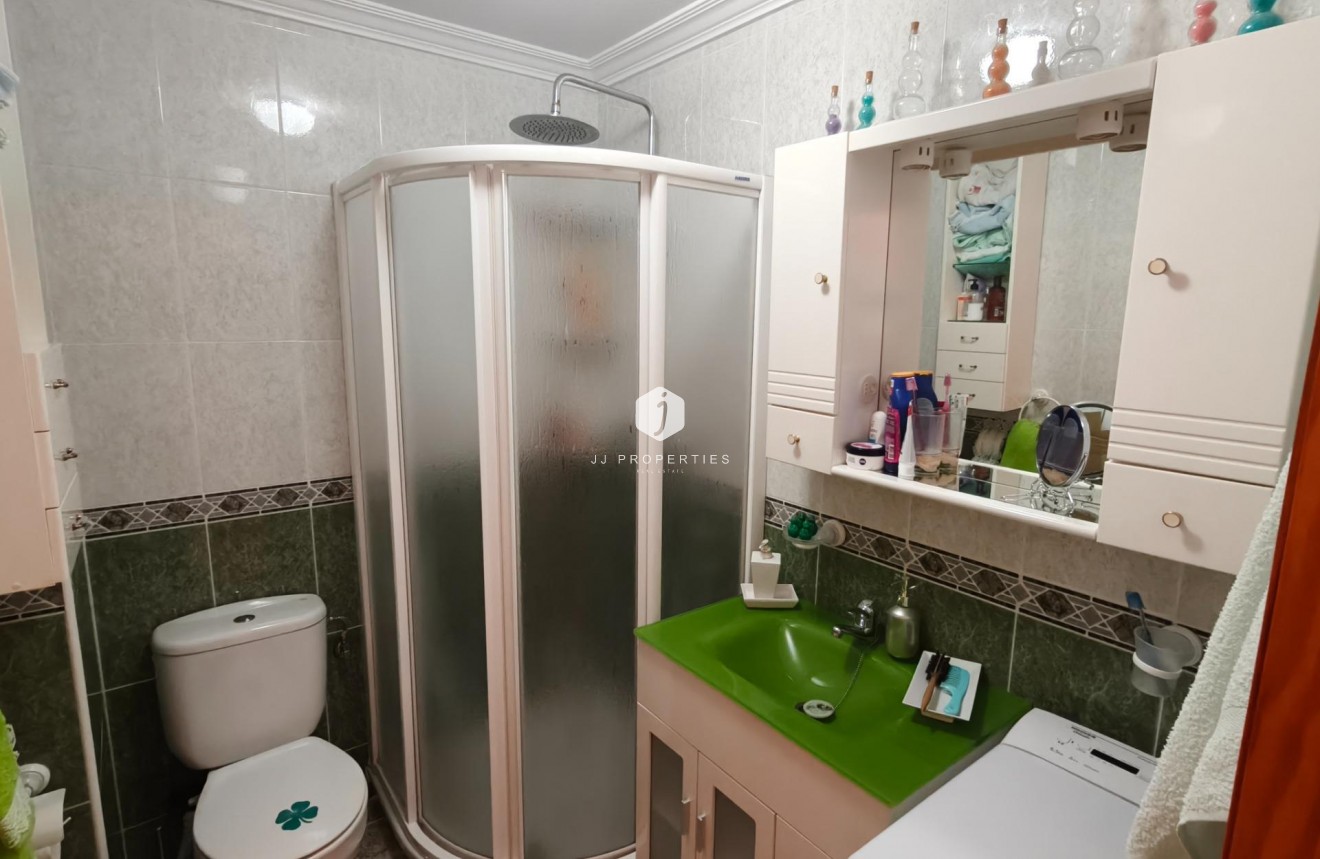D'occasion - Appartement -
Torrevieja - Playa del Cura