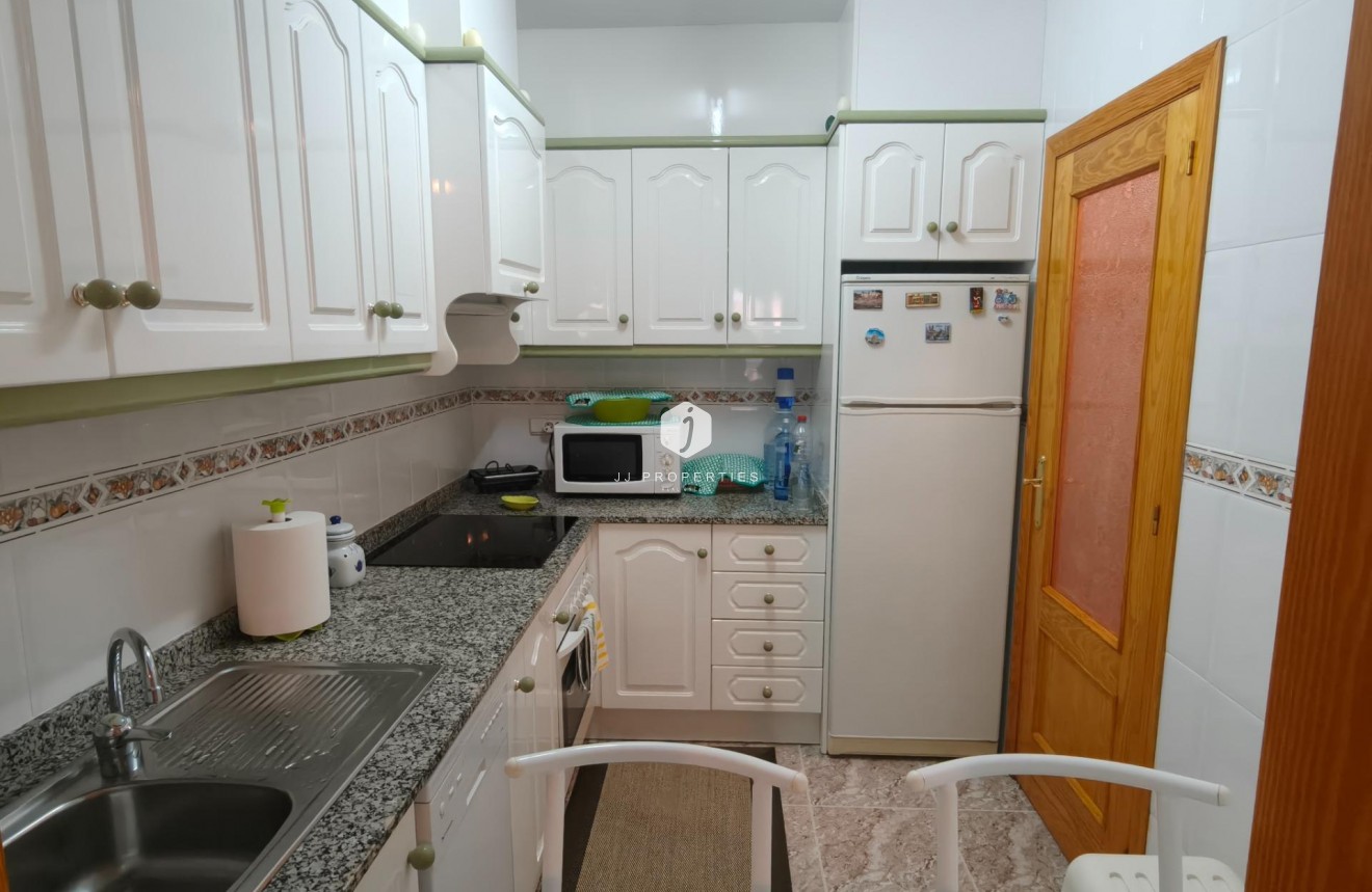 D'occasion - Appartement -
Torrevieja - Playa del Cura