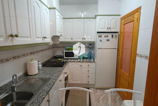 D'occasion - Appartement -
Torrevieja - Playa del Cura