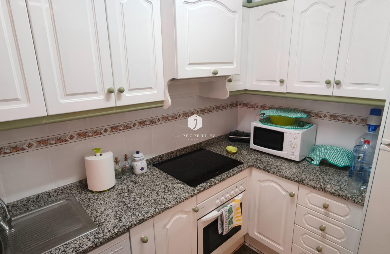 D'occasion - Appartement -
Torrevieja - Playa del Cura