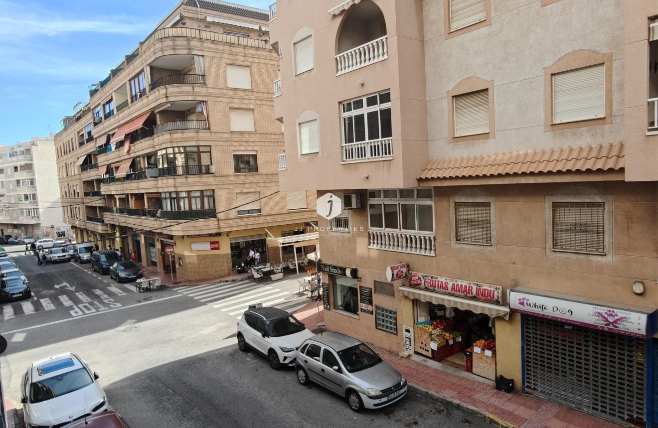 D'occasion - Appartement -
Torrevieja - Playa del Cura