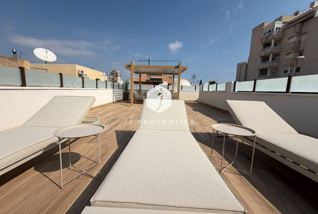 Resale - Chalet -
Torrevieja - Nueva Torrevieja