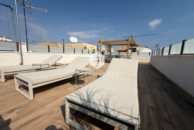 Resale - Chalet -
Torrevieja - Nueva Torrevieja