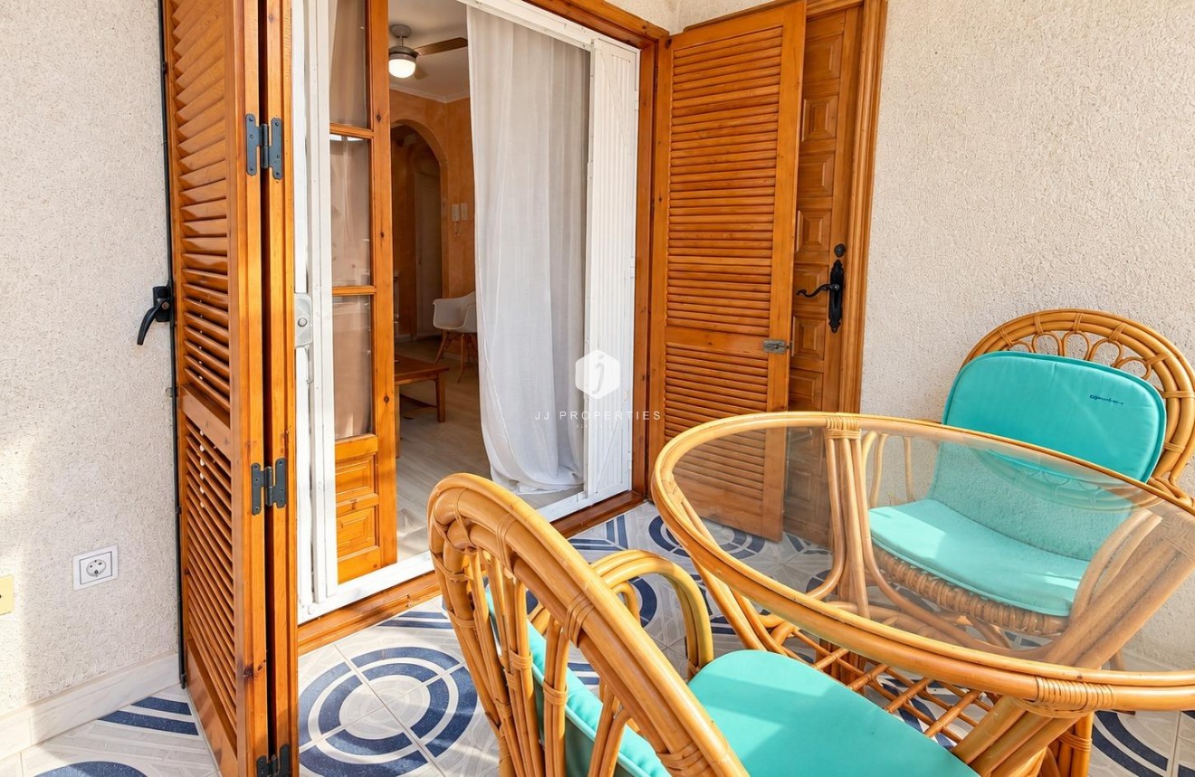 D'occasion - Appartement -
Torrevieja - Playa de los Locos