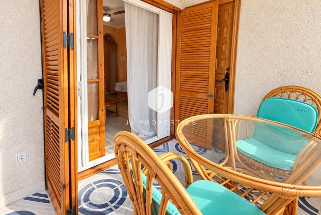 D'occasion - Appartement -
Torrevieja - Playa de los Locos