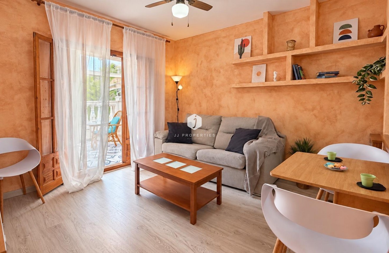 D'occasion - Appartement -
Torrevieja - Playa de los Locos