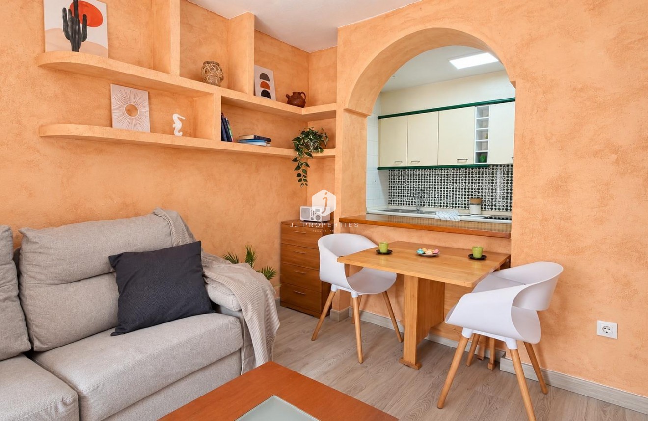 D'occasion - Appartement -
Torrevieja - Playa de los Locos