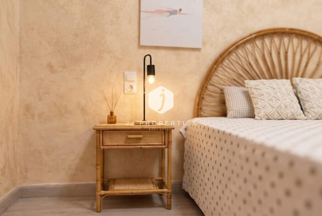 D'occasion - Appartement -
Torrevieja - Playa de los Locos