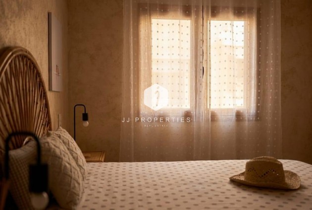 D'occasion - Appartement -
Torrevieja - Playa de los Locos