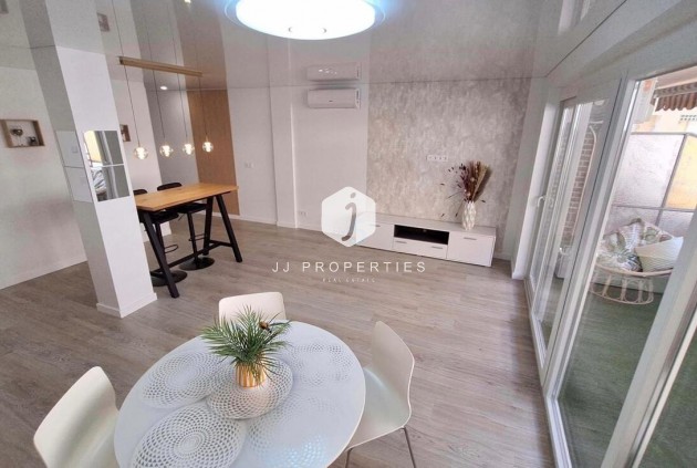 Tweedehands - Appartement / flat -
Torrevieja - Playa Acecion