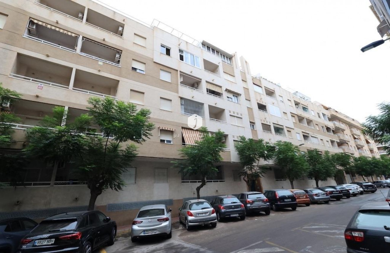 Tweedehands - Appartement / flat -
Torrevieja - Costa Blanca