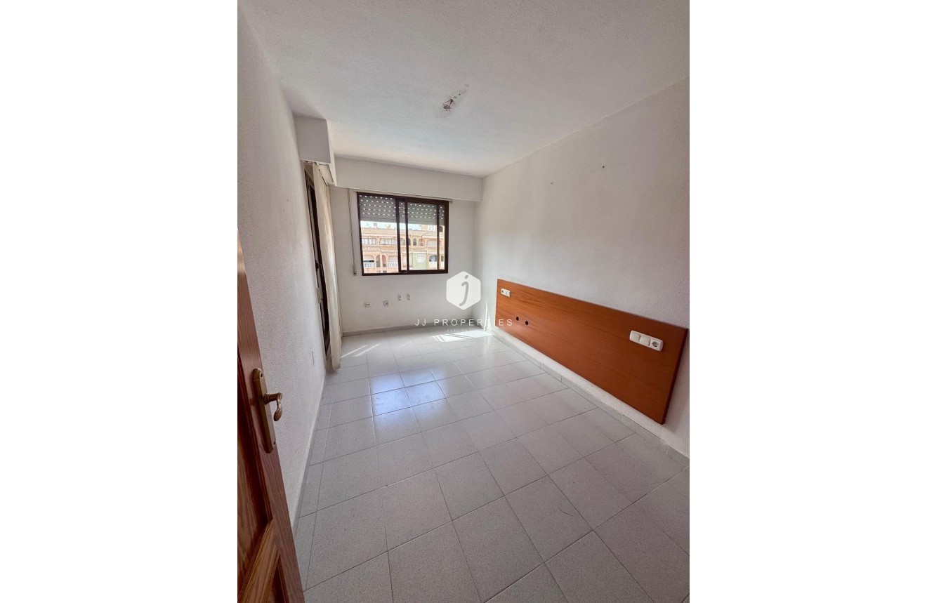 Tweedehands - Appartement / flat -
Torrevieja - PARQUE DE LAS NACIONES