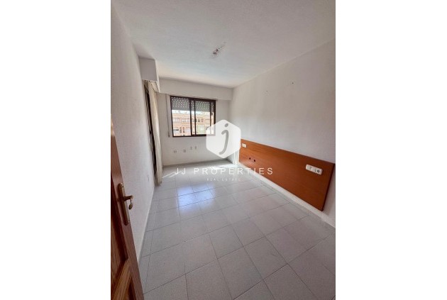 Tweedehands - Appartement / flat -
Torrevieja - PARQUE DE LAS NACIONES